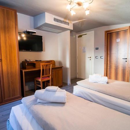 Hotel Saligari Verceia エクステリア 写真