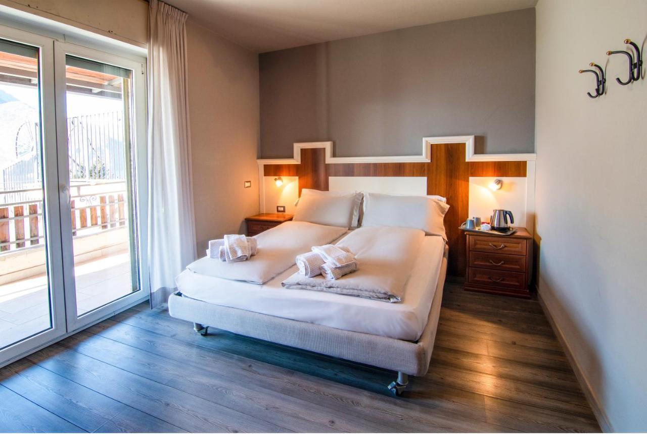 Hotel Saligari Verceia エクステリア 写真