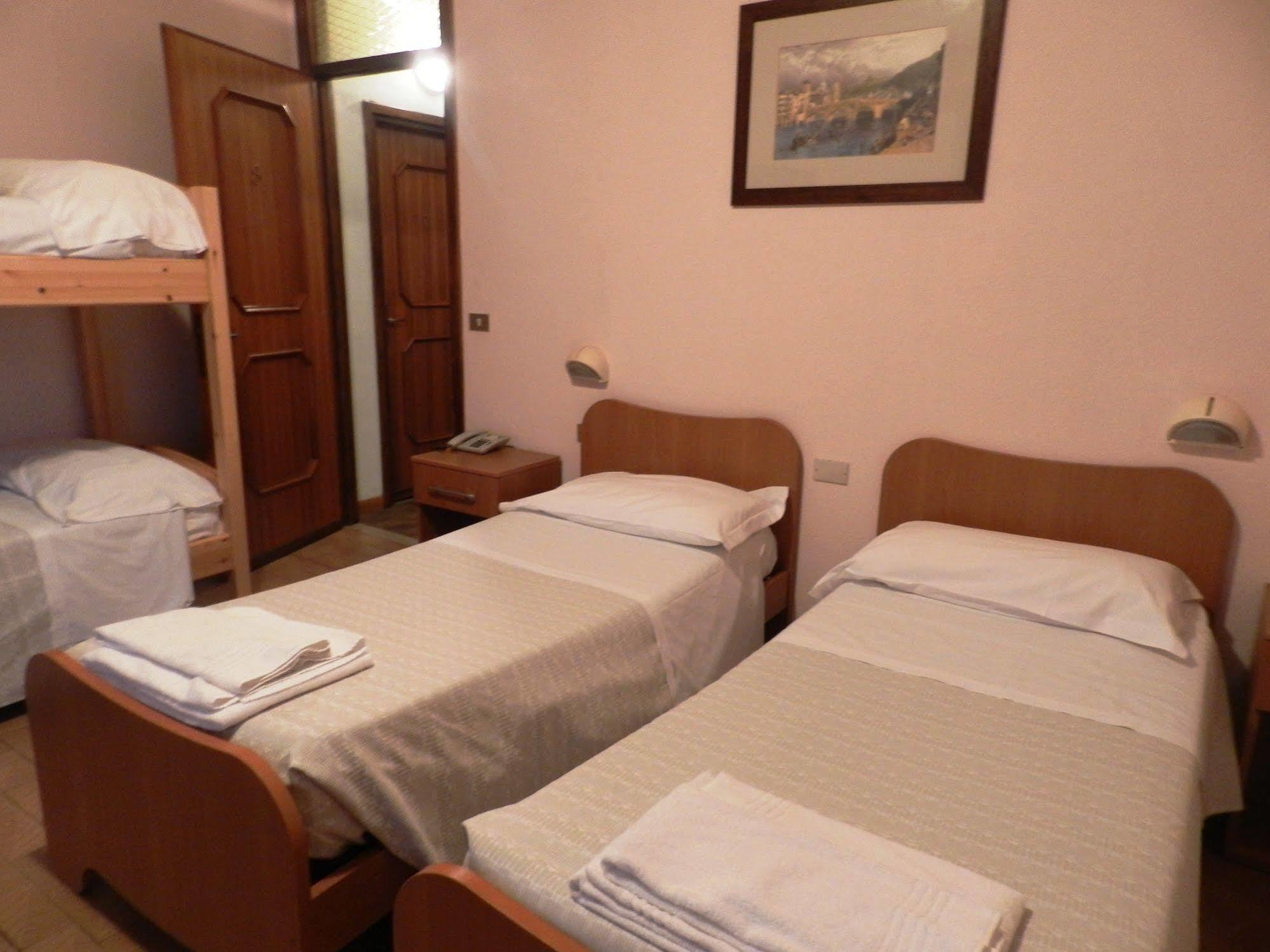 Hotel Saligari Verceia エクステリア 写真